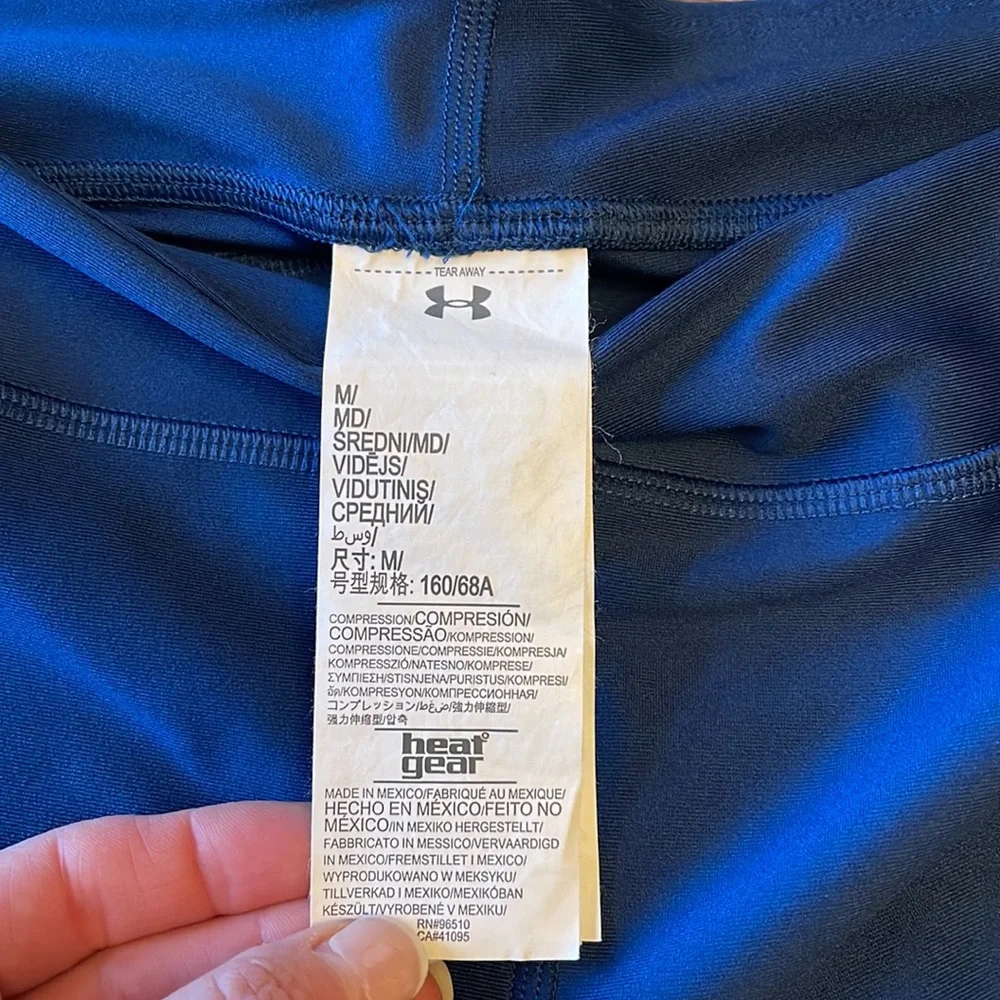 Under Armour Womens Medium Navy Capri - Picture 2 of 4